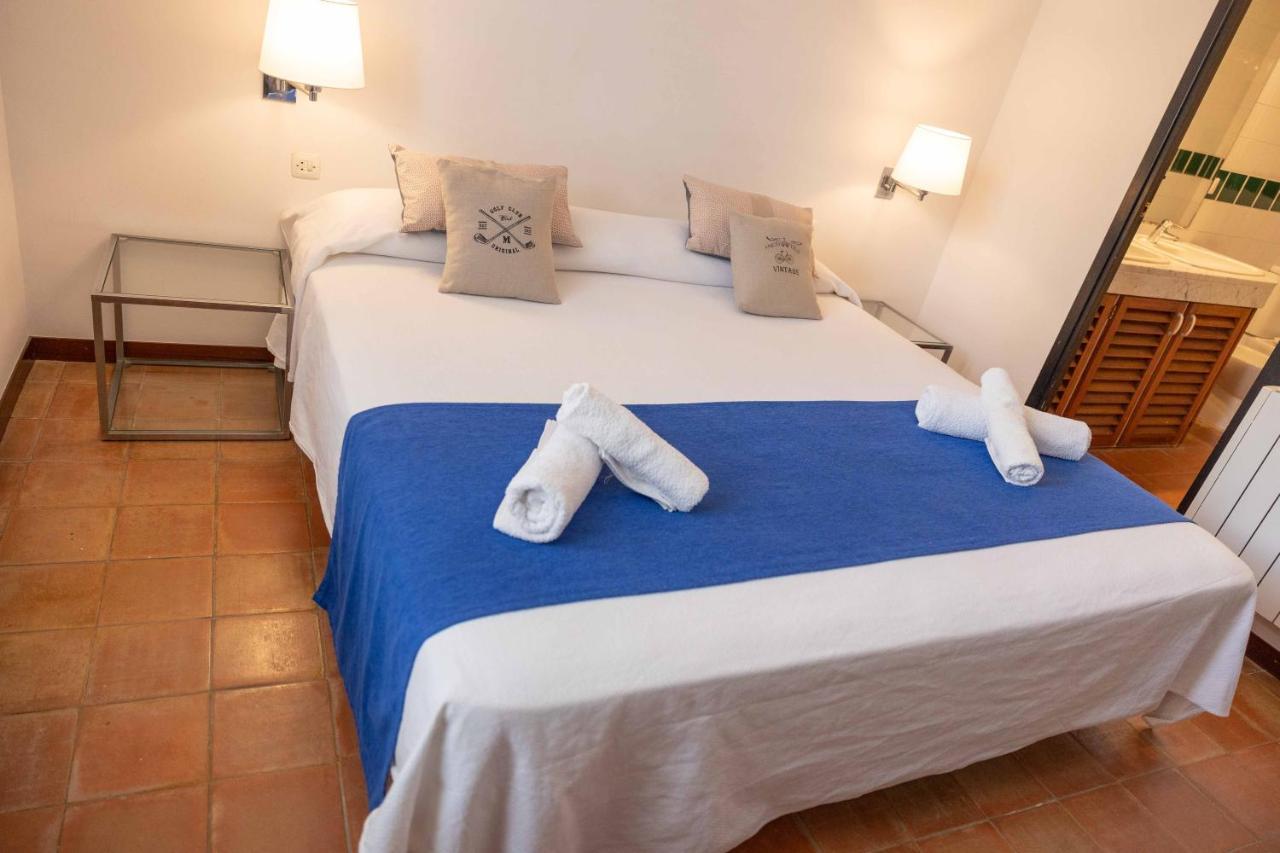 Apartamentos Les Barbes Caldes D'Estrach Exteriör bild